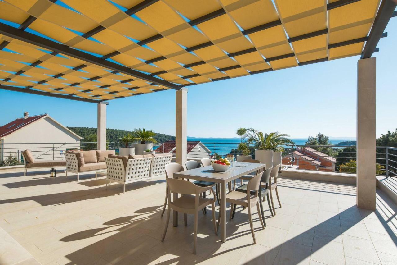 Luxury Villa Lucice View Milna  Eksteriør billede