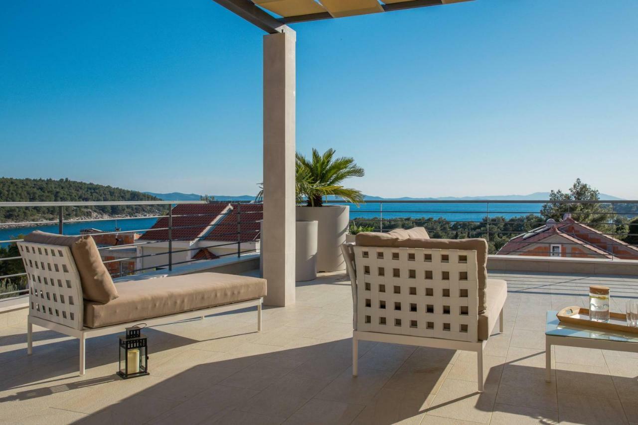 Luxury Villa Lucice View Milna  Eksteriør billede